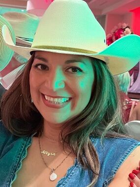 Meet your Posher, Allysa